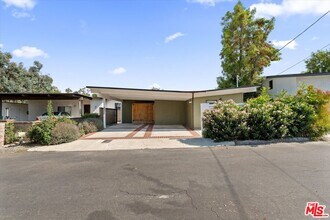 4950 Marmol Dr in Los Angeles, CA - Building Photo - Building Photo
