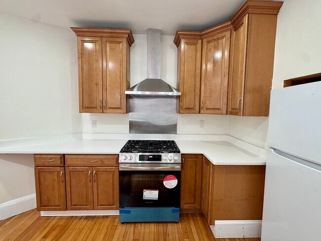 269 Alewife Brook Pky, Unit 1 in Somerville, MA - Foto de edificio - Building Photo