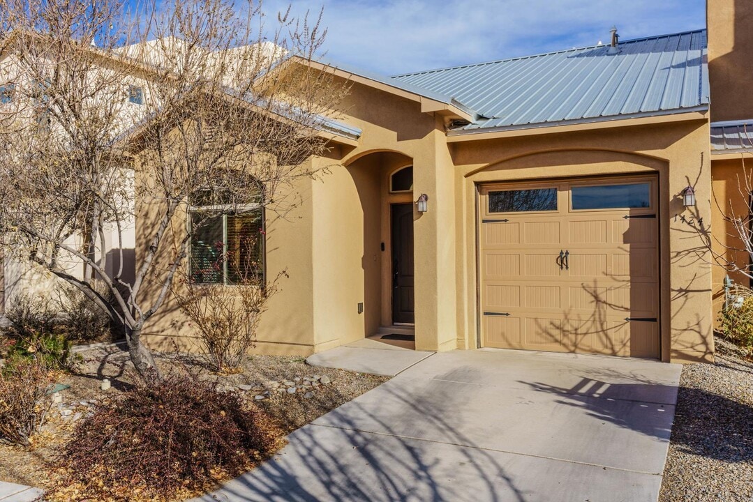 1452 Lumberton Dr NW in Albuquerque, NM - Building Photo