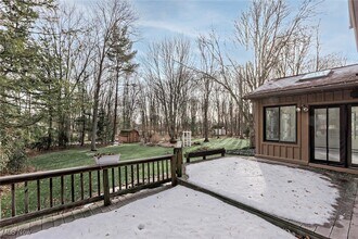 6235 Sunnywood Dr in Solon, OH - Building Photo - Building Photo