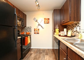 Republic Deer Creek Apartments