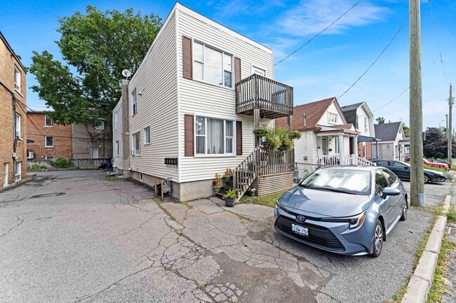 property at 267 St-Jacques St