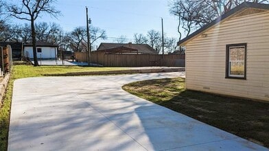 1604 Donna Ln in Bedford, TX - Building Photo - Building Photo