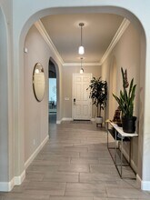 1394 N Graybark Ave in Clovis, CA - Building Photo - Building Photo