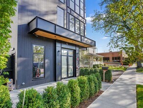 116 Sherman St, Unit 202 in Fairfield, CT - Foto de edificio - Building Photo