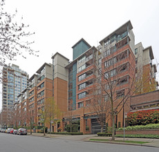 Roundhouse Co-operative in Vancouver, BC - Building Photo - Building Photo