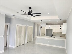 388 Bell Blvd S in Lehigh Acres, FL - Building Photo - Building Photo