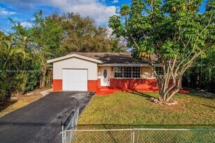 1507 N 58th Ave in Hollywood, FL - Building Photo