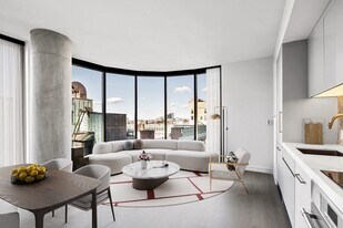 18 Lagrange St, Unit 607 in Boston, MA - Building Photo