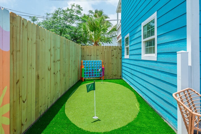 602 N Palimino Dr in Port Aransas, TX - Building Photo - Building Photo