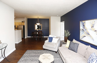 Saratoga Crossing Apartment Homes in Plainfield, IN - Building Photo - Interior Photo