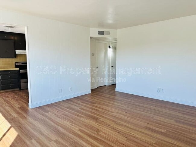 property at 1668 W Ashlan Ave