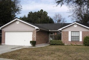 8139 Justin Rd N in Jacksonville, FL - Building Photo