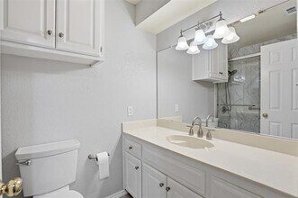 5845 Water Ridge Dr in Arlington, TX - Building Photo - Building Photo