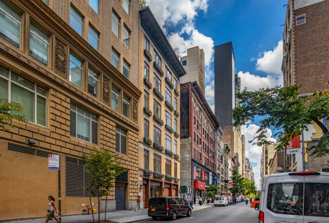 Carriage House in New York, NY - Building Photo - Building Photo