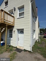 606 Stuart St in Fredericksburg, VA - Building Photo