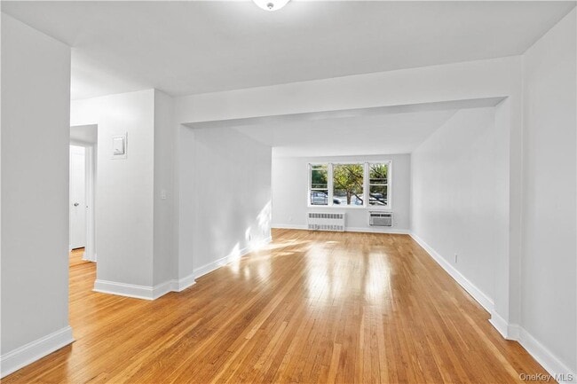 700 Scarsdale Ave in Scarsdale, NY - Building Photo - Building Photo