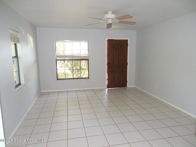 345 Ocean View Ln in Melbourne, FL - Building Photo - Building Photo