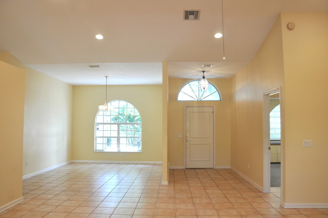 4040 8th Ln in Vero Beach, FL - Building Photo - Building Photo