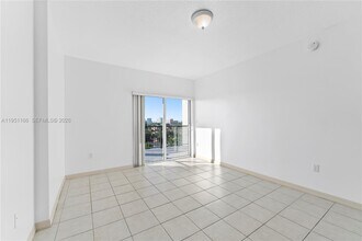 3410 Coral Way, Unit 706 in Miami, FL - Building Photo - Building Photo