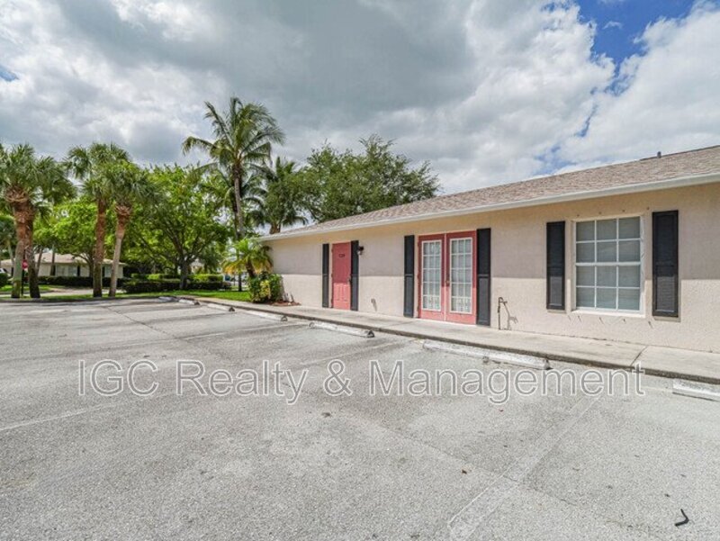 516 13th Pl in Vero Beach, FL - Building Photo