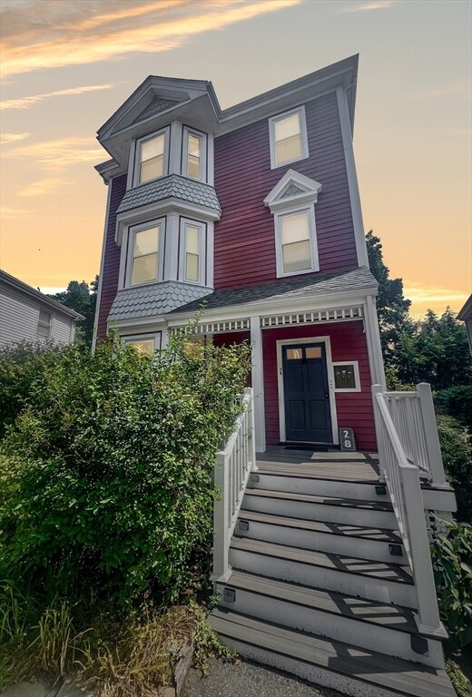 property at 28 Goldsmith St