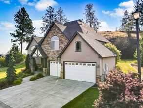 305 S Shelley Lake Ln in Spokane Valley, WA - Building Photo - Building Photo
