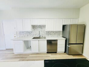 2668 Bering Dr in Houston, TX - Building Photo - Building Photo