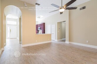 3457 Woodley Park Pl in Oviedo, FL - Foto de edificio - Building Photo