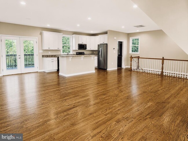 property at 927 Goldmiller Rd