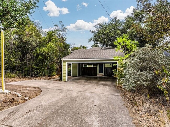 property at 1612 Roberts Ave