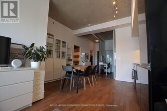 20-320 Minowan Miikan Ln in Toronto, ON - Building Photo - Building Photo