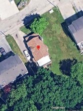 44 Pine Hill Rd in Worcester, MA - Foto de edificio - Building Photo