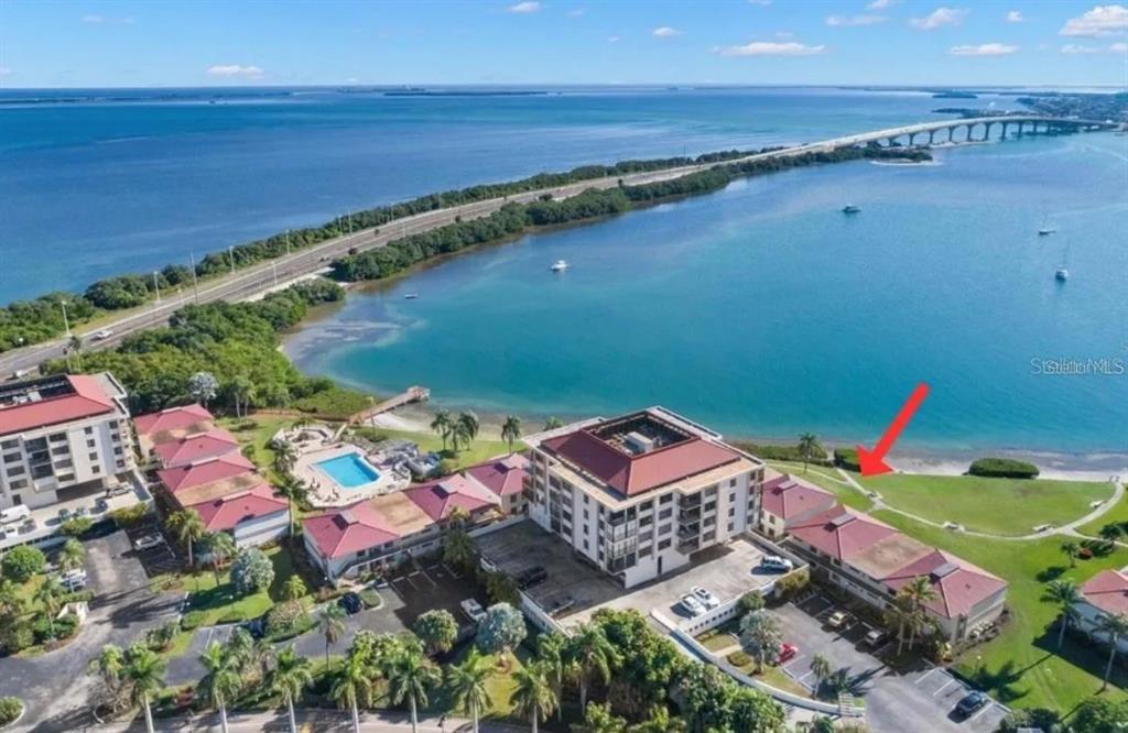 6361 Bahia Del Mar Blvd S in St. Petersburg, FL - Building Photo