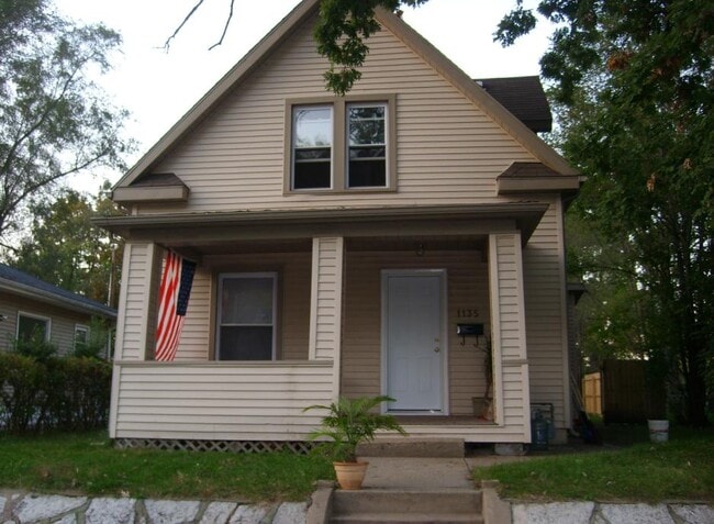 property at 1135 Bissell St