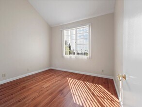 The Madison Apartments in Pasadena, CA - Foto de edificio - Building Photo