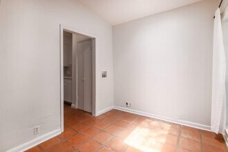 2909 Windsor Rd in Austin, TX - Building Photo - Building Photo