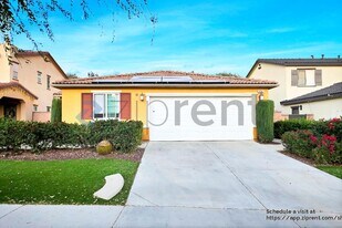 34142 Dianthus Ln in Lake Elsinore, CA - Building Photo