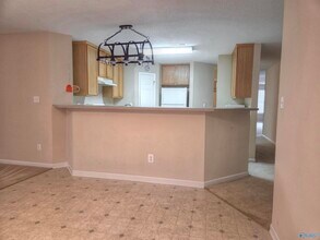 114 Bremerton Dr SW in Huntsville, AL - Building Photo - Building Photo