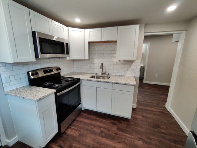 1814 26th St W in Bradenton, FL - Building Photo - Building Photo