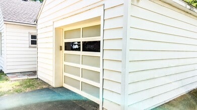 1 Dresden Ct in Albany, NY - Building Photo - Building Photo