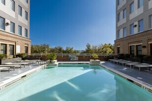 The Blake in Savannah, GA - Building Photo