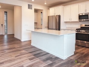 10228 Vaughn St in Commerce City, CO - Building Photo - Building Photo