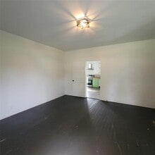 410 SW 3rd St in Kerens, TX - Building Photo - Building Photo