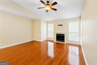 424 Granville Ct in Atlanta, GA - Building Photo - Building Photo