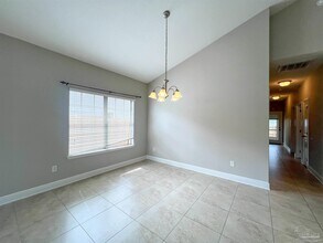 8776 Bradfield Dr in Pensacola, FL - Building Photo - Building Photo