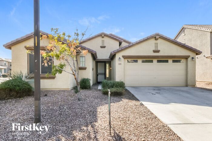 635 W Desert Hills Dr Photo