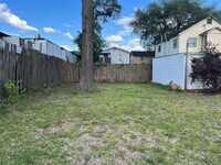 743 Yorkshire St photo'