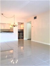 7919 SW 104th St in Miami, FL - Building Photo - Building Photo