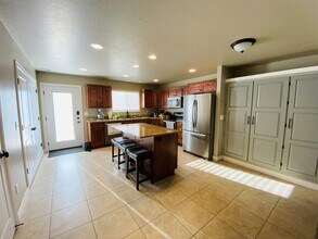 7453 Sandalwood Dr in South Weber, UT - Building Photo - Building Photo